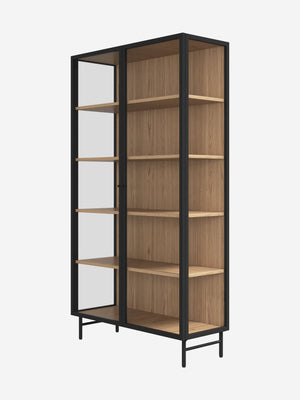 Lund glass cabinet