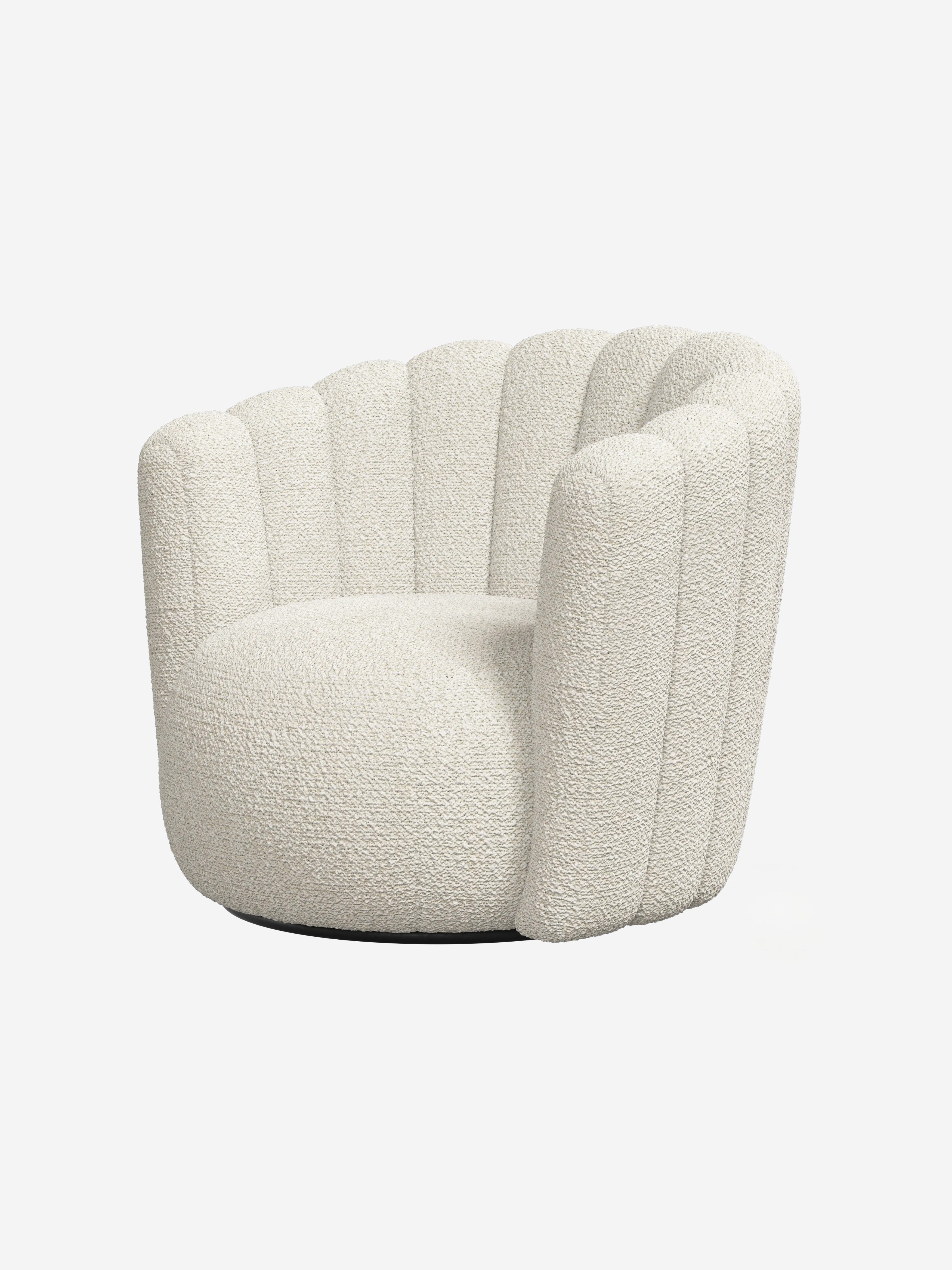 Sweet art swivel armchair