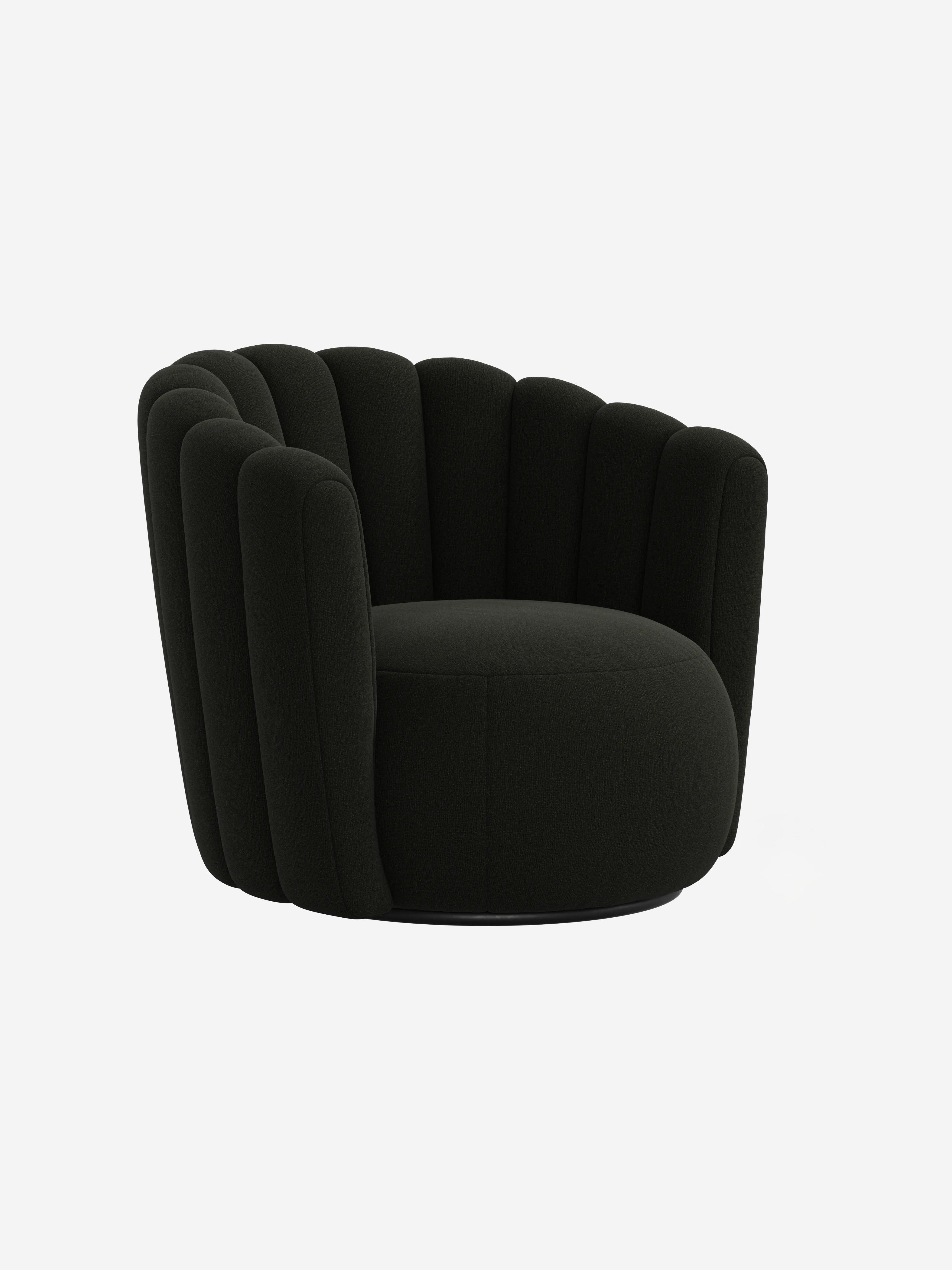 Sweet art swivel armchair