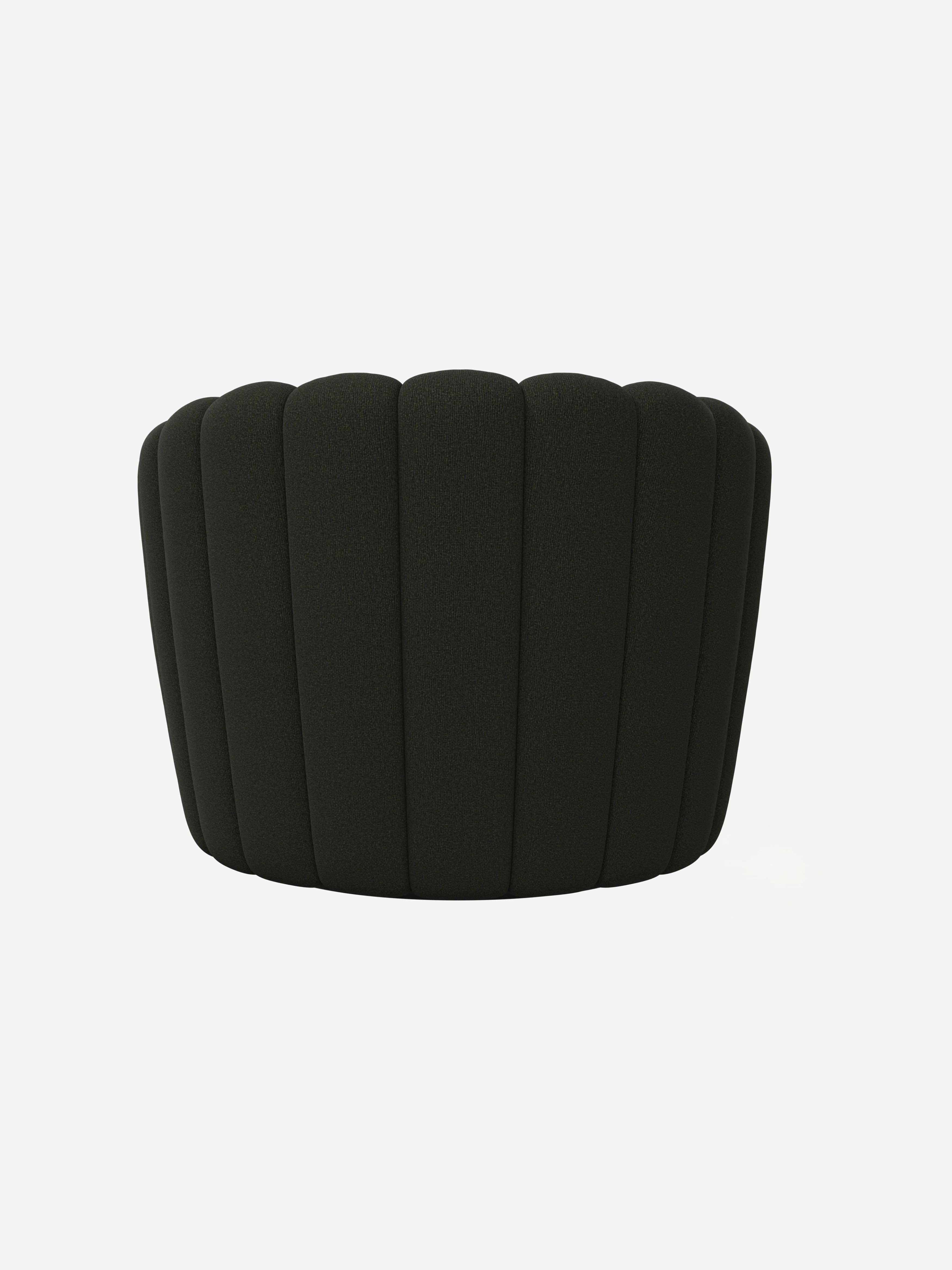 Sweet art swivel armchair