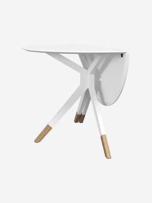 Billund round dining table