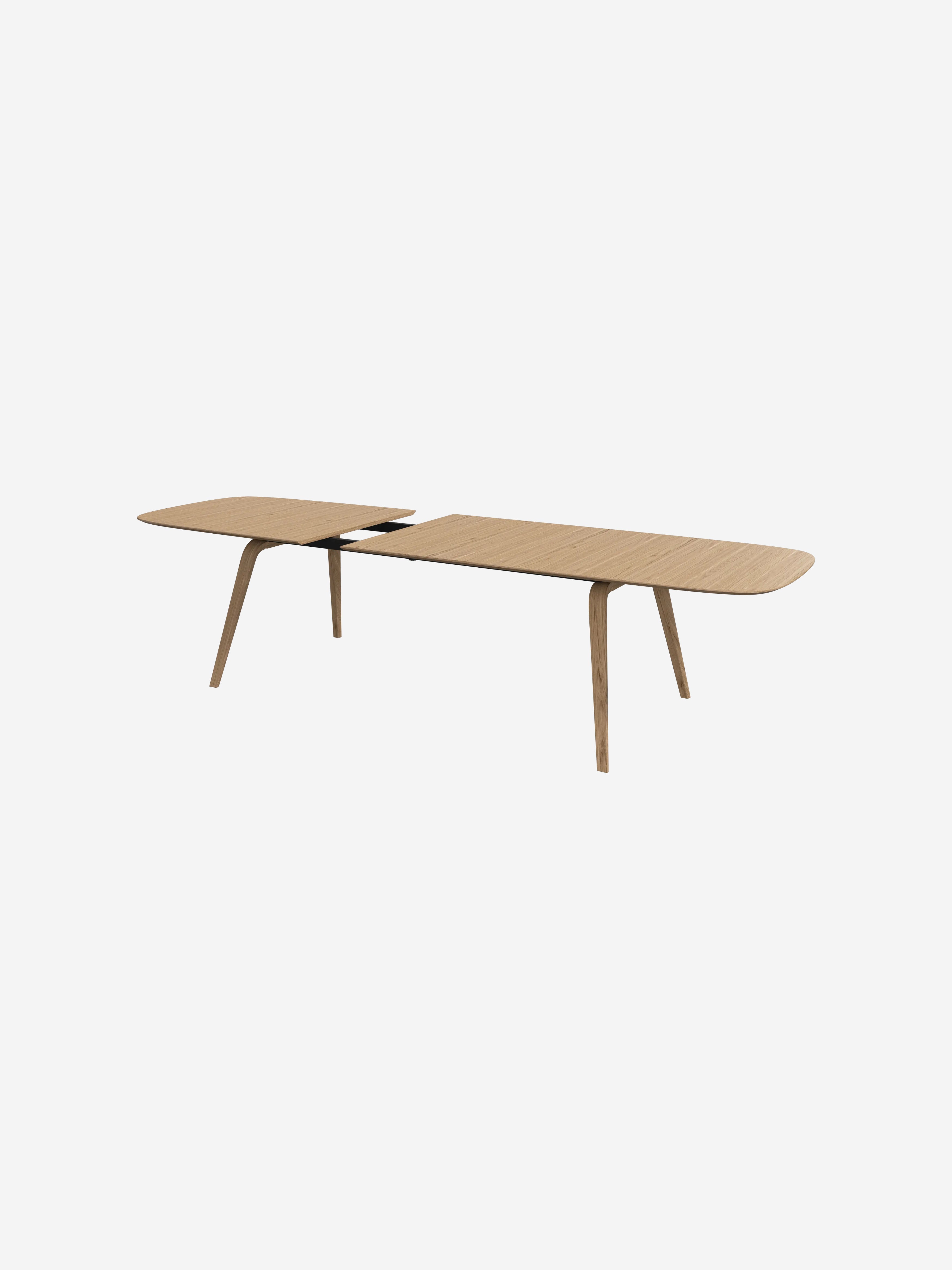 Hauge dining table