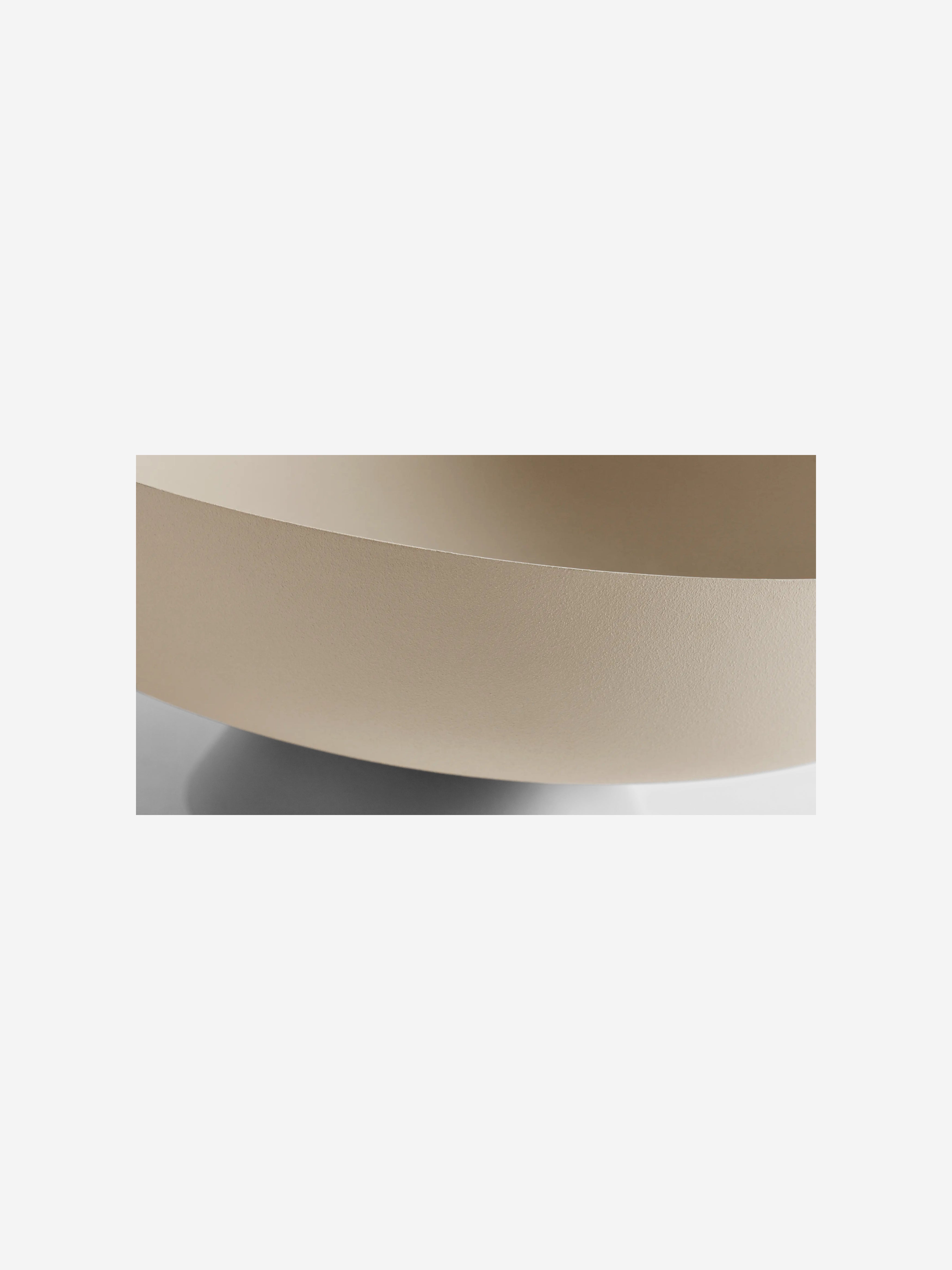 Luna metal dish