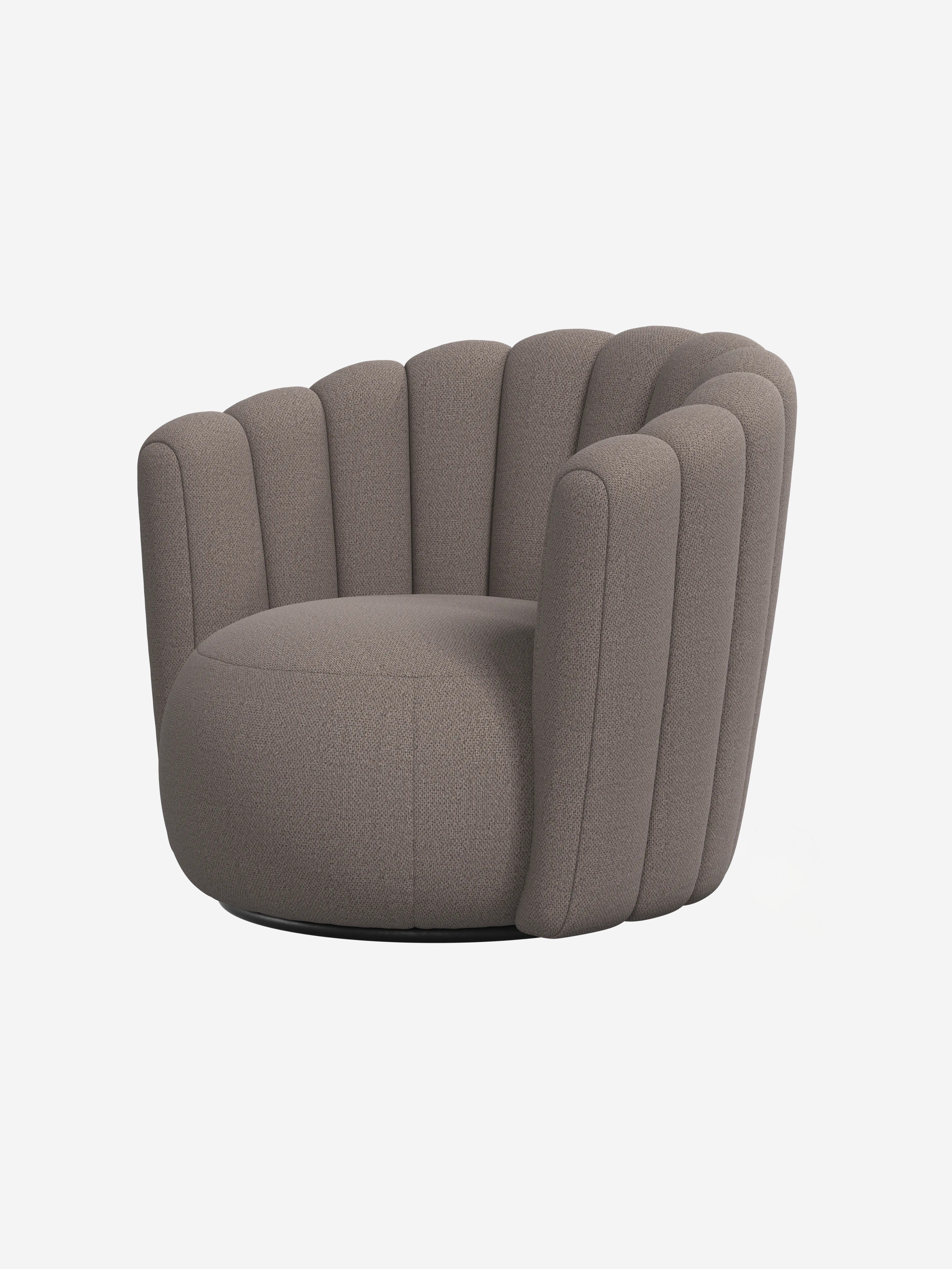 Sweet art swivel armchair